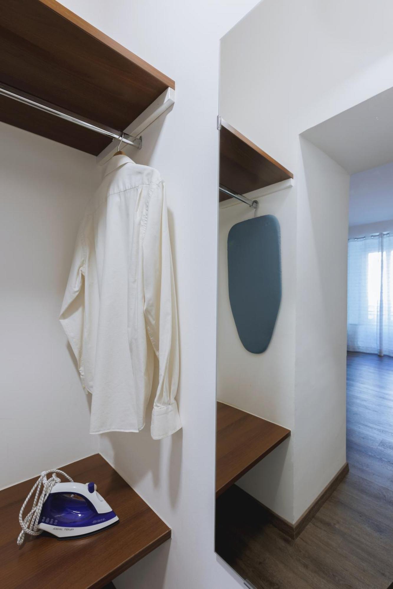 Residence Piazza Giotti 8 ตรีเอสเต ภายนอก รูปภาพ